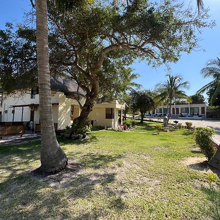 New Giraffe House Bed & Breakfast Vilanculos Ngoại thất bức ảnh