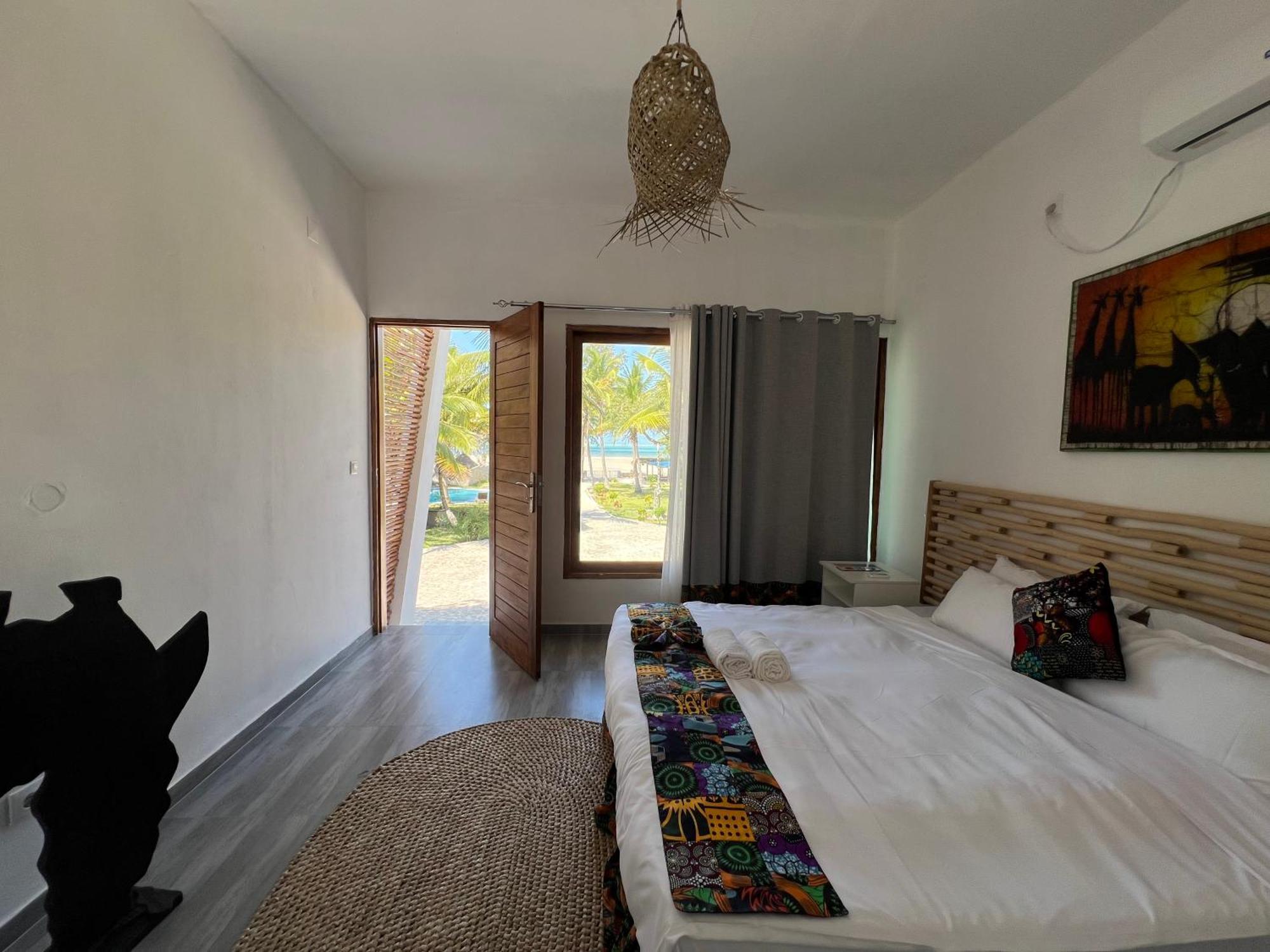 New Giraffe House Bed & Breakfast Vilanculos Ngoại thất bức ảnh