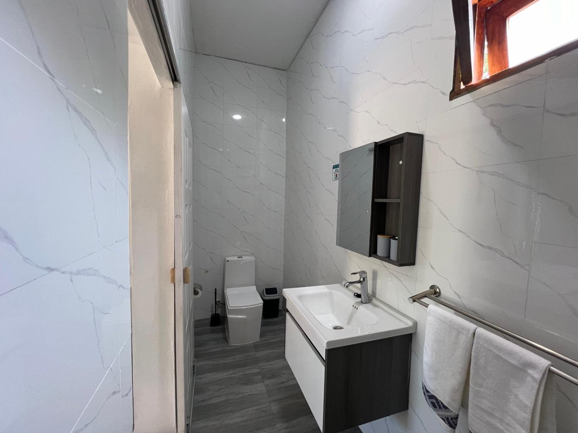 New Giraffe House Bed & Breakfast Vilanculos Ngoại thất bức ảnh